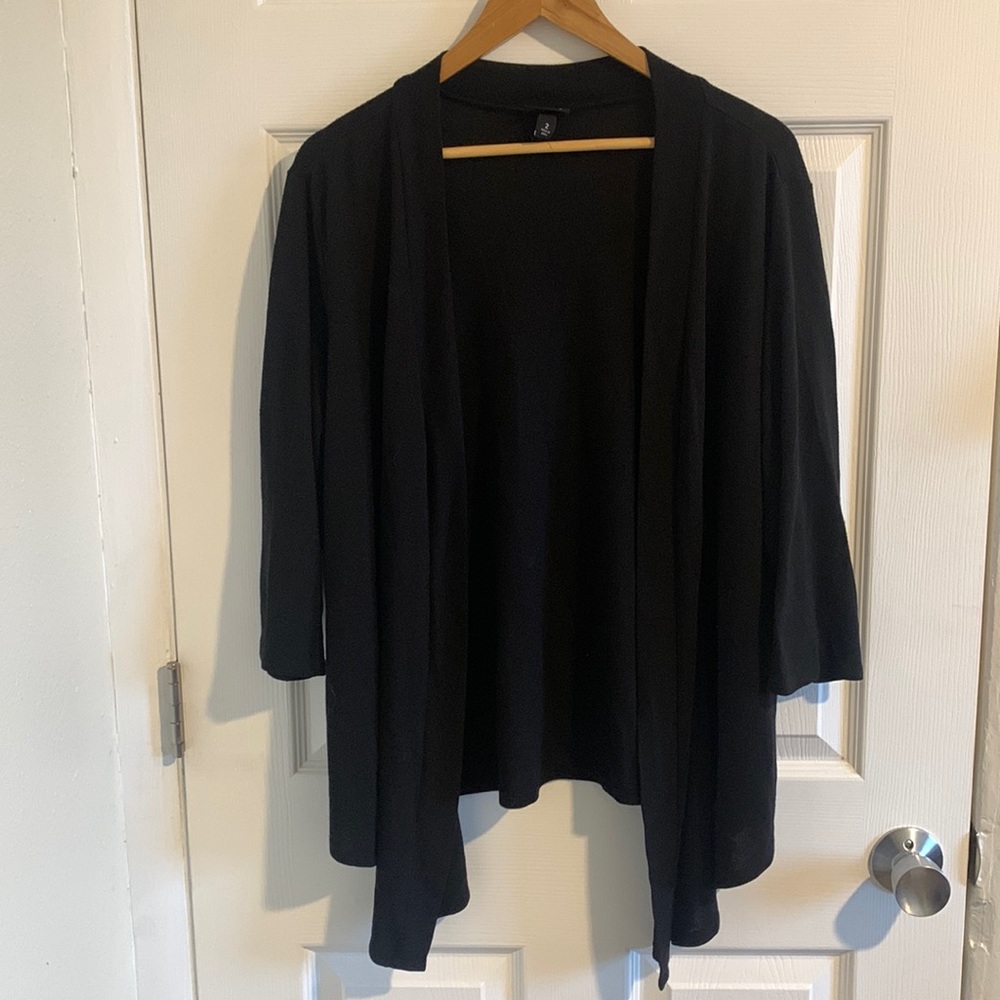 Torrid size 2 Black 3/4 sleeve cardigan